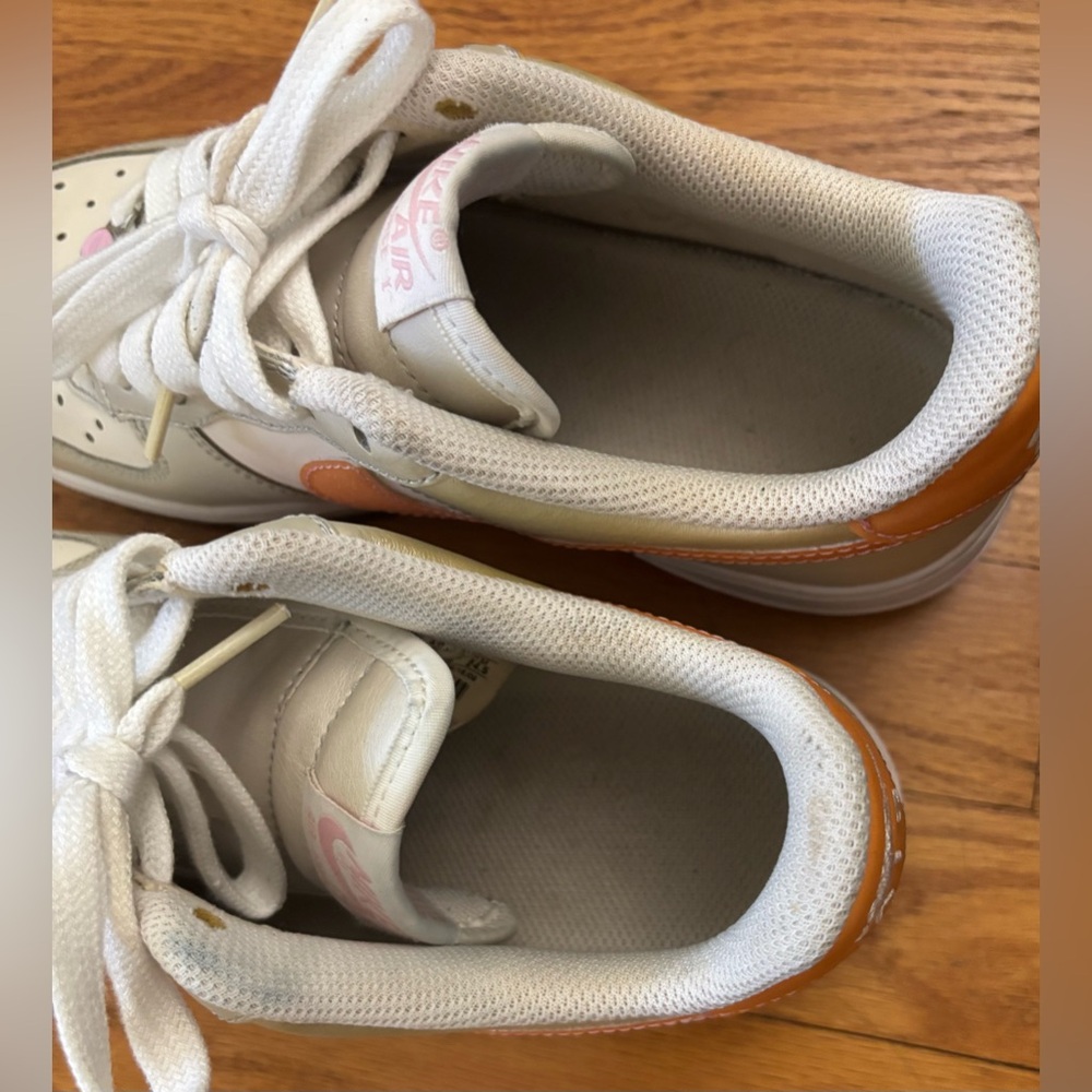 Nike Air Force 1 Low Valentine’s Day Sneaker Women’s 8 (6.5Y) Multicolor Flawed - Picture 6 of 13